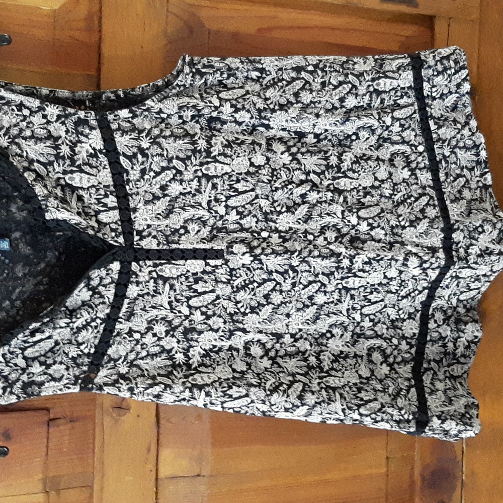 Lucky brand tunic top